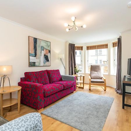Dicksonfield Quiet Central Family Apartment With Parking エディンバラ エクステリア 写真